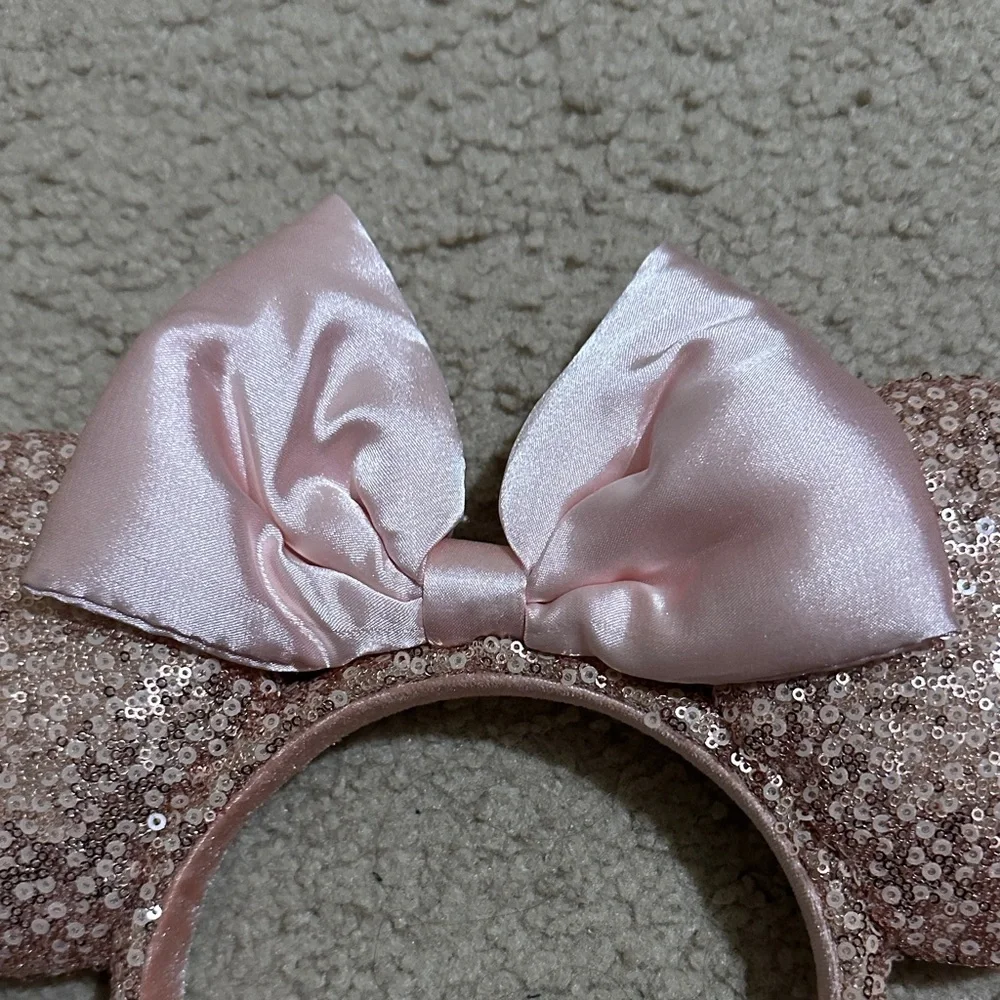 Disney Parks Pink and Rose Gold Sequin Minnie Mouse Ear Headband - Picture 2 of 7